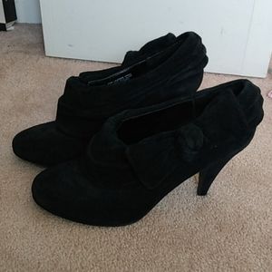 Rocket Dog Black Suede booties